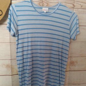 LuLaRoe t shirt